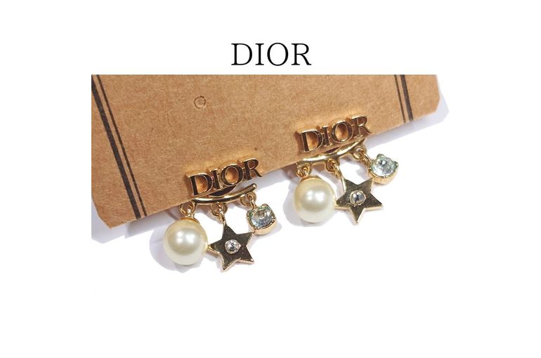 2025.11.21 DIOR ロゴ ピアス パール スター クリスタル ゴールド