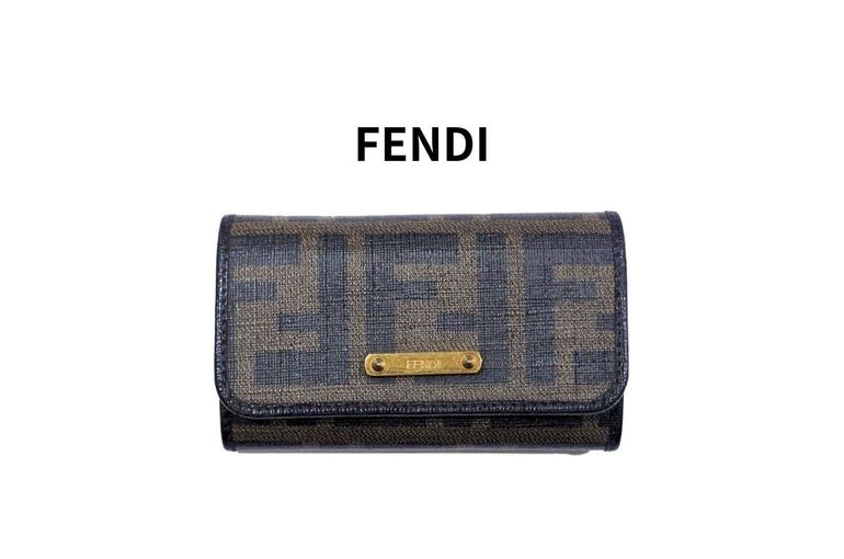 2025.11.24 フェンディ ズッカ柄 6連キーケース 8AP079