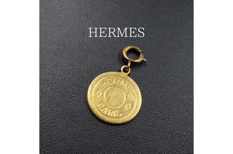 極美品　エルメス　セリエ　　チャーム　　ペンダントトップ　ゴールド 2025.11.26 エルメス セリエ ペンダントトップ ネックレス チャーム