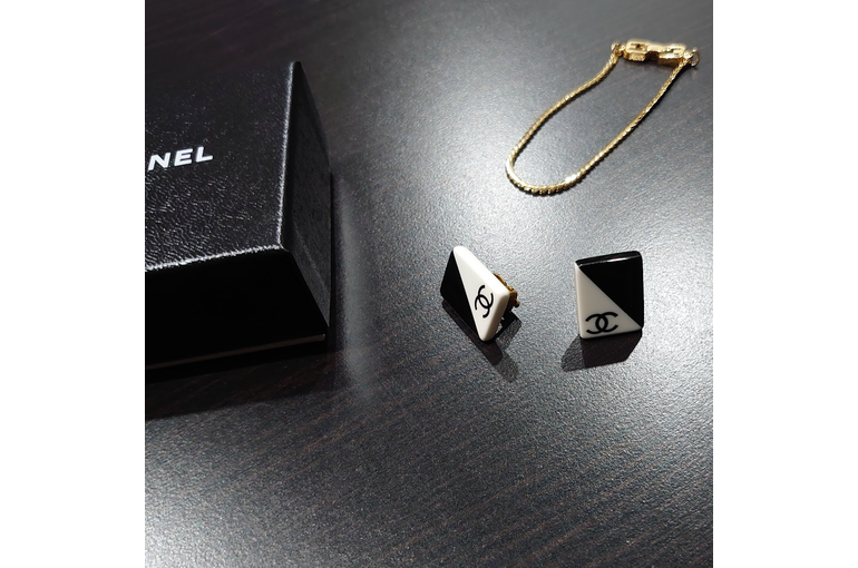 CHANEL シャネル イヤリング ココマーク スクエア モノトーン 白黒 01P 