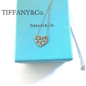 新品】 Tiffany オリーブ リーフ ハート ペンダント ネックレス